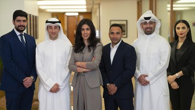 Gulf Bank Encourages Women to Invest